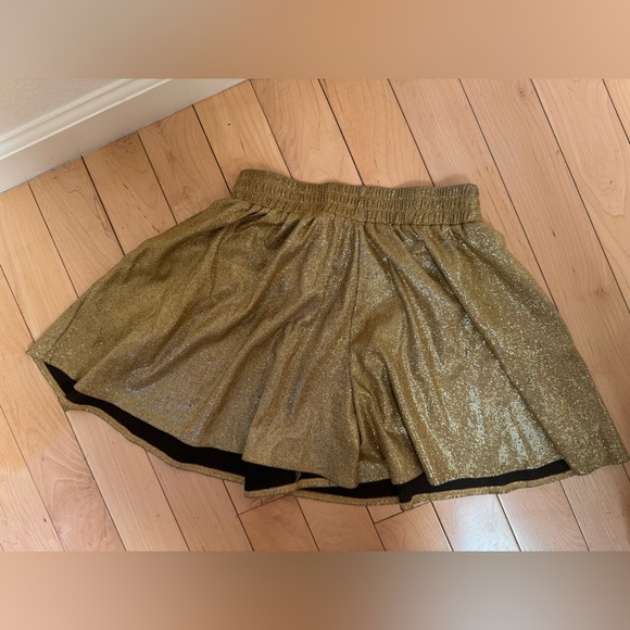 Glam Flowy Shorts with Pockets 🩳 - Picture 7 of 10